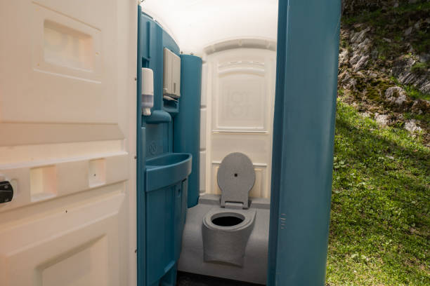 Portable Toilet Options We Offer in Carrollton, TX